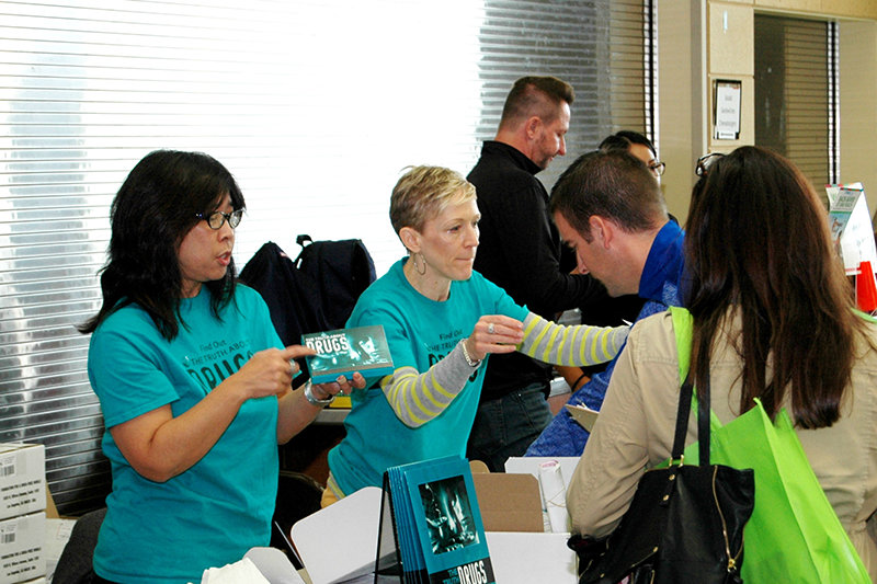 Sharing Drug-Free World materials with Washington State educators at conferences