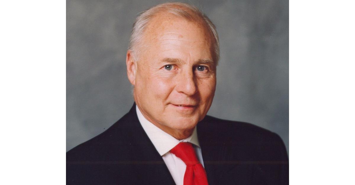 Tom Girardi, Acclaimed Attorney, Wins Roundtable Magazine Award