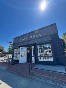 flora terra cannabis dispensary