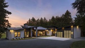 Valley View Modern Custom Home Built - Fayzebuilt
