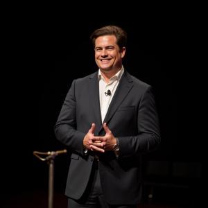 Alejandro R. Hernandez