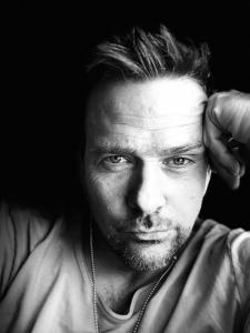 Sean Patrick Flanery to Star in Ethan Almighty - Ethan's Law
