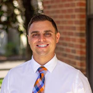 Headshot Of Dr. Roland Rodriguez, DC