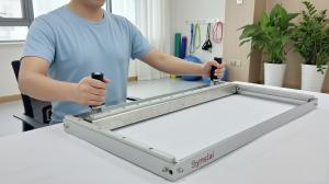 Synslai mirror therapy device being used in clinical rehabilitation setting for upper limb motor function recovery