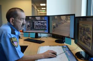  Business-Complexes Security Guards,