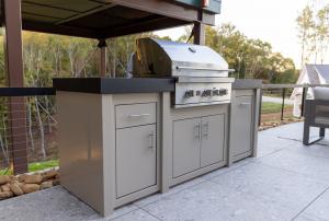 Summerset TRL Pro Built-In Grill at Jake