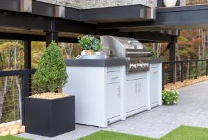 Summerset TRL Pro Built-In Grill at Tom