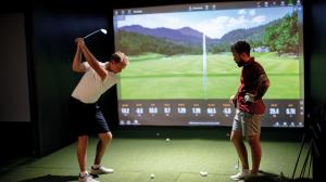 Golf Lounge 18 - The indoor golf and entertainment lounge uses state-of-the-art technology.