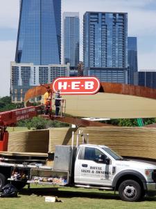 H-E-B Cabinet Sign by Royal Signs & Awnings