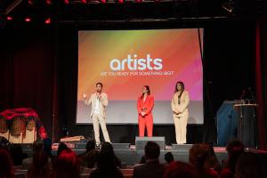 A powerful moment as artists from different fields share one stage at the Startizta showcase.