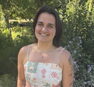 Portrait of Abby Jadali, COO and Lead AI Strategy Expert at Ethos Business Strategies.