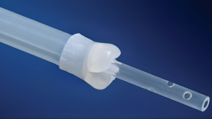 CleanCapture, translucent outer sheath and a spiral hole pattern at the distal collection tip