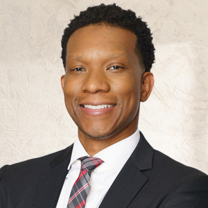 Headshot of Karns & Karns Trial Attorney Andre Lee, who secured a $1M settlement against San Bernardino County for a motor vehicle collision.