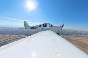 FlyTech's Sling NGT N900FT at Rosecrans Memorial Airport