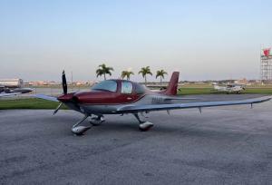 Universal Flight Training's New 2025 Cirrus SR22 G6