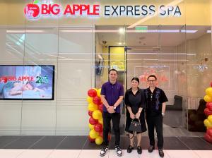 Big Apple Express Spa Century Mall franchisee Ria Litimco with Karlo Nisce, President and CEO, and Victor Fernando, Franchise Director, celebrate the new branch opening.