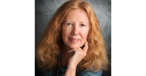 Portrait of Brenda Mason Parmelee, author and creator of the Downsizing31™ Method, who helps people create calmer, more intentional homes.