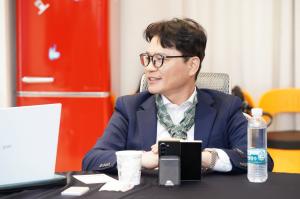 Inthetech CEO Seung Ho Choun speaks during an interview with overseas media representatives.