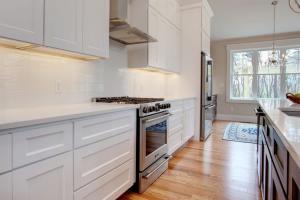 Brooklyn Modern White Cabinets