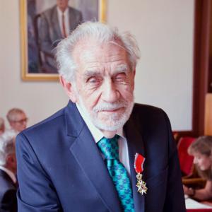 Professor Tore Midtvedt