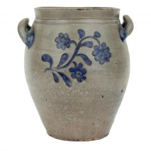 Circa 1800 salt glazed cobalt-decorated stoneware jar, possibly Crolius Family, New York. Estimate: $3,000-$5,000