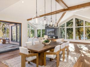 49 Elk Track Court Interior