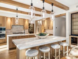 49 Elk Track Court Kitchen