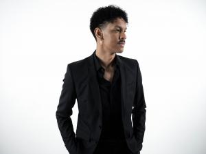 Danny Silvertone Signs Major Distribution Agreement