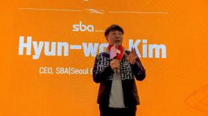 SBA President Hyun Woo Kim shares his welcome speech at the opening ceremony