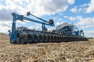 Kinze 5700 narrow row planter