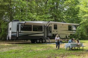 Fifth wheel rv camper.