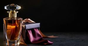 Luxury perfume gift experience with personalized fragrance selection