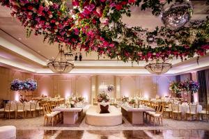 The Grande Ballroom, long known as the Grand Dame of Houston, offers 6,634 square feet of renewed elegance with wooded views and scalloped 16-foot ceilings.