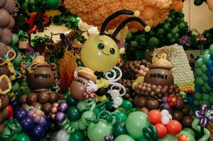 Buggin' Out Balloon Adventure Honey Bees