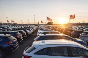 U.S. New-Vehicle Sales Reach 6-Year High, Even With Slower Finish to 2025