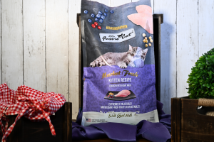 New Fussie Cat Super Premium Market Fresh Dry Food Kitten with Goat Milk Recipe bag