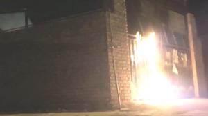 Khorramabad – Paramilitary Bassij Base torched by defiant youth