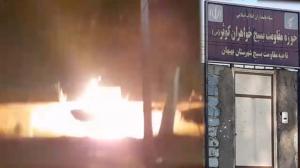 Behbahan – Paramilitary Bassij Base torched by defiant youth