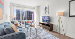 Award-Winning Furnished Apartment Living Room for Corporate Relocations