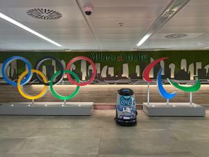 Gausium, Omnie, airport cleaning robot, Milano Cortina 2026, Winter Olympic Games, Linate Airport