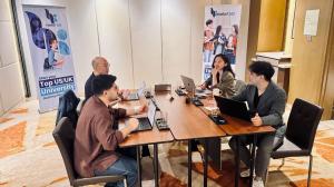 HelloFAO Team Conducts Free Profile Review