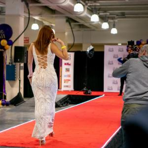 free prom dresses to students in need