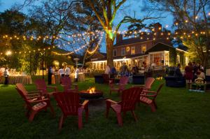 The Houstonian has four on-site restaurants including the historic Manor House.