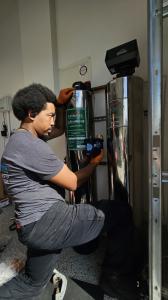 SJ Plumbing Installing Moen Flow Device in Los Alamitos, CA