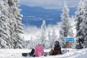 Snowboarding at Kimberley Alpine Resort