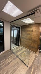 Glass partition