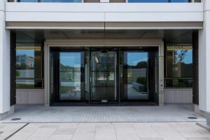 Commercial Entrance Glass Door
