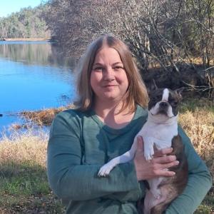 Dr. Jessica Izlar, at her practice of in home pet euthanasia in Athens,  GA..