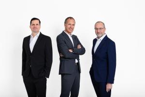 From left to right: Torsten Blaschke (CFO), Dominik Ressing (CEO), Konrad Garhammer (COO & CTO)