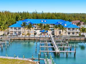20 Condo Resort + Freehold Marina: 68 Miles from Palm Beach, Florida
